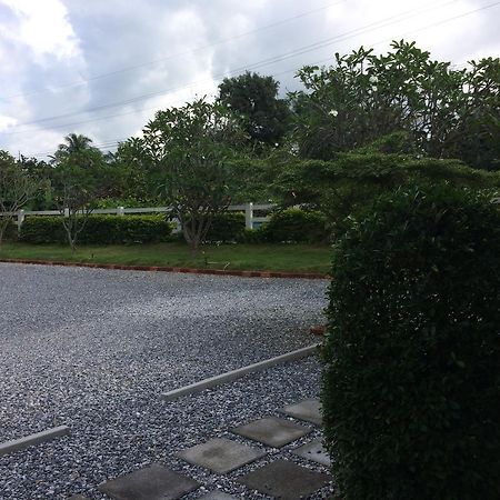 Baan Chan Suan Nong Nam Daeng Esterno foto